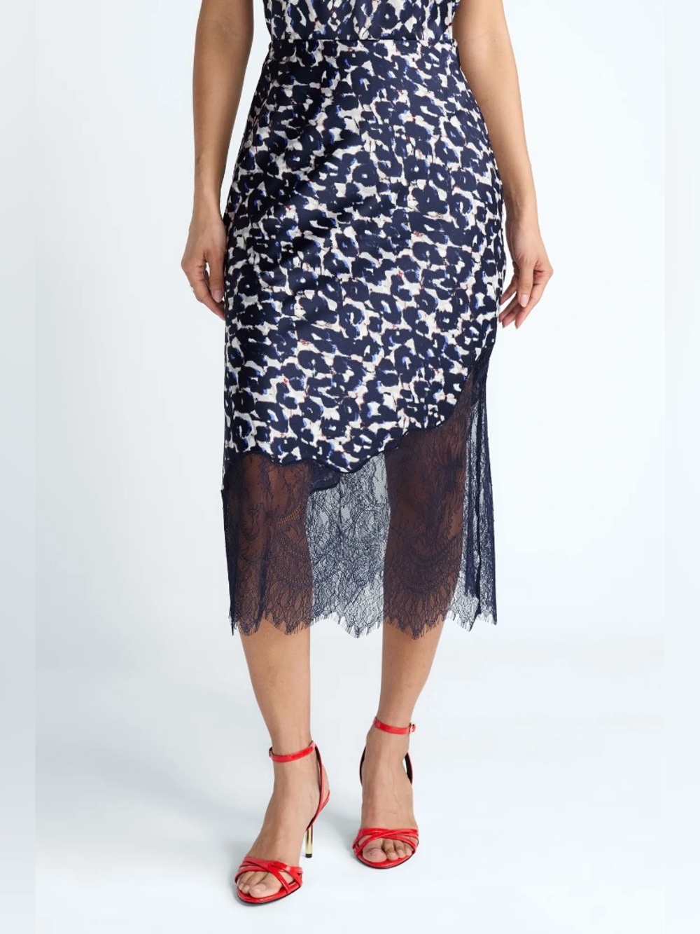NWT “The Devil Wears Prada”Navy and White Printed Maxi Lace-Hem Midi Skirt